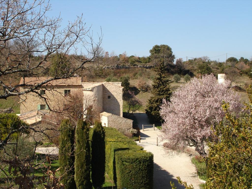Domaine De La Grange Neuve Hotel La Roque-sur-Pernes Exterior foto